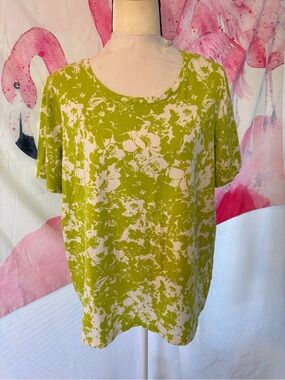 Isaac Mizrahi Lime Green Floral Scoop-Neck Short Sleeve Top 1X